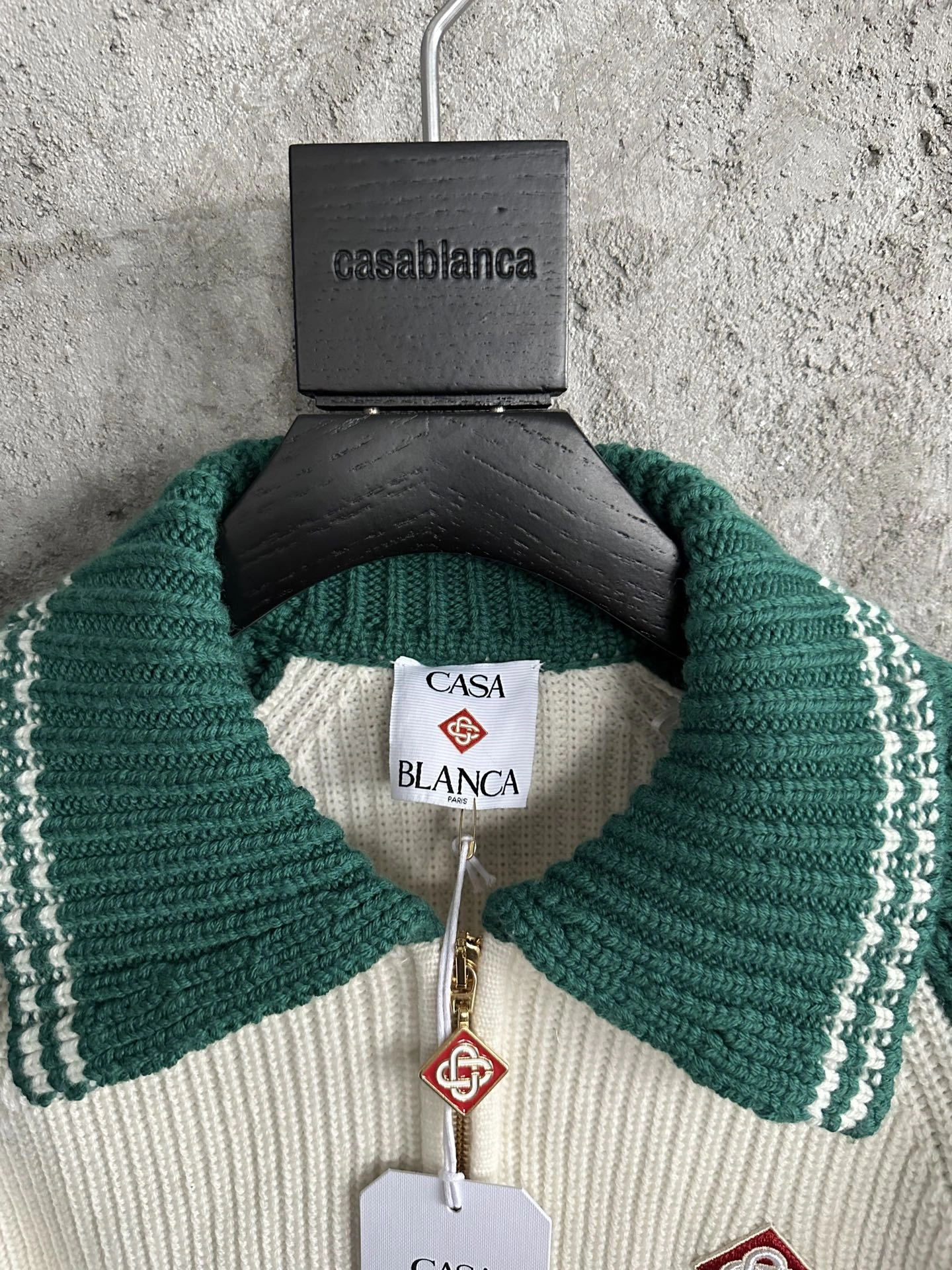 wg.luxury- 31s1281931 wool item:E-F409I0905